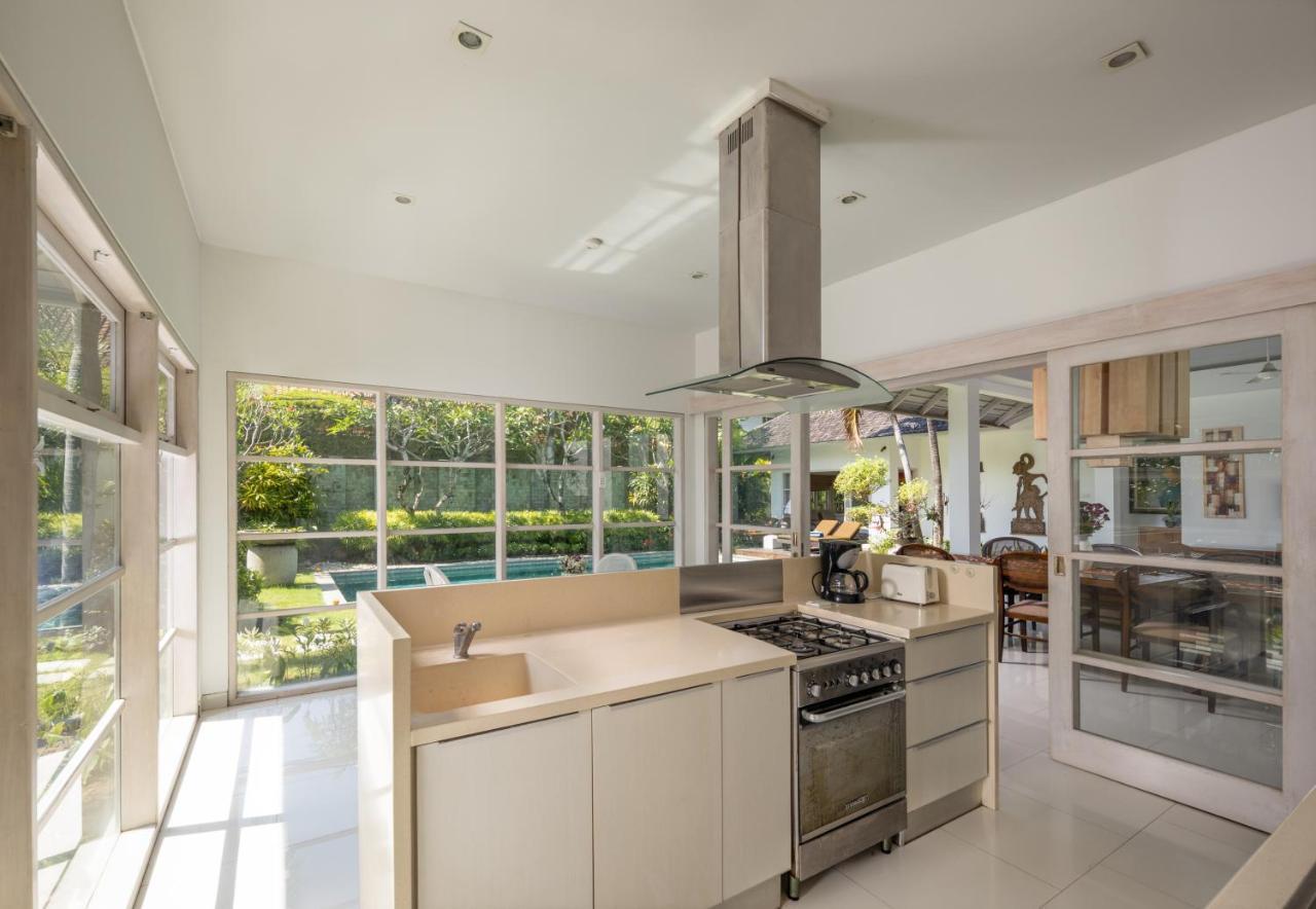 2Br Private Villa Seminyak, Villa Kiran One 외부 사진